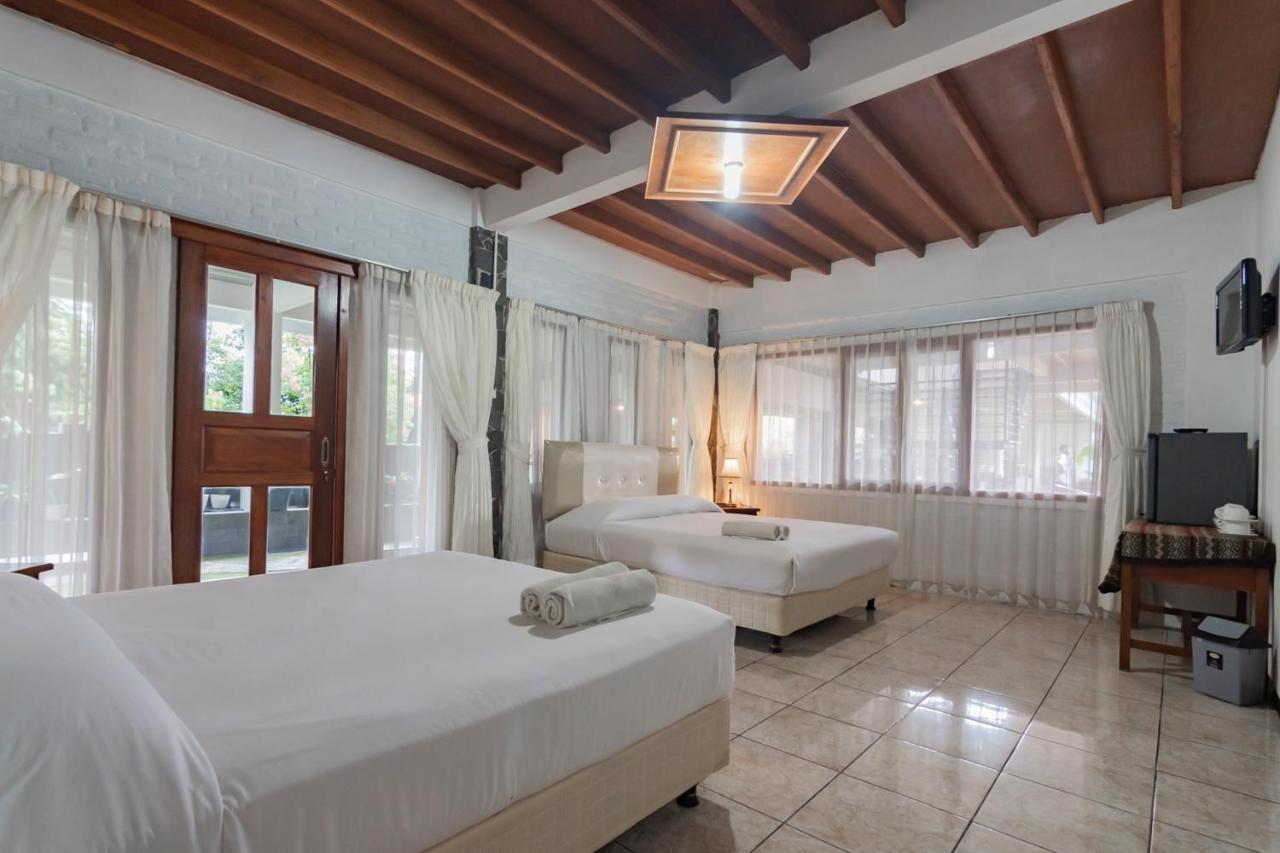 Samakta Guest House Lembang Exterior foto